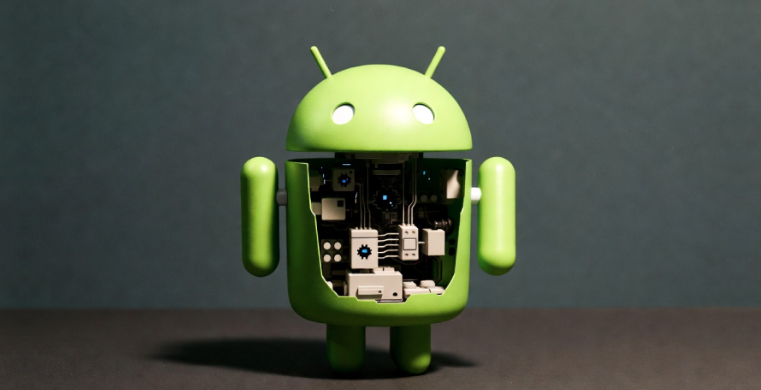 Un nuevo kit de espionaje masivo que otorga control total sobre dispositivos iOS y Android