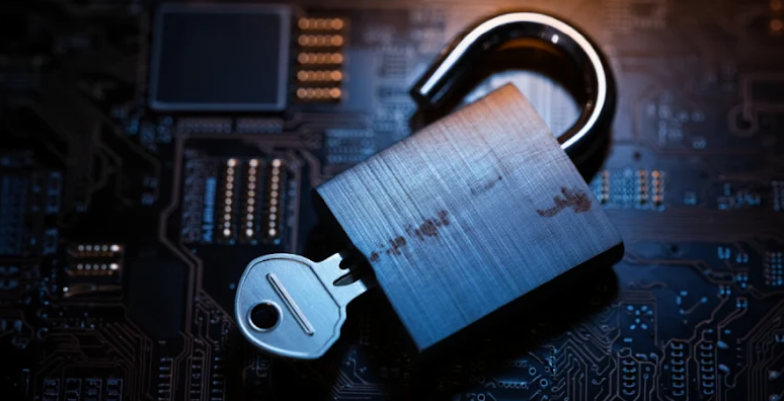 Gladinet bajo ataque: credenciales hard-codeadas permiten acceso total y ejecución remota de código